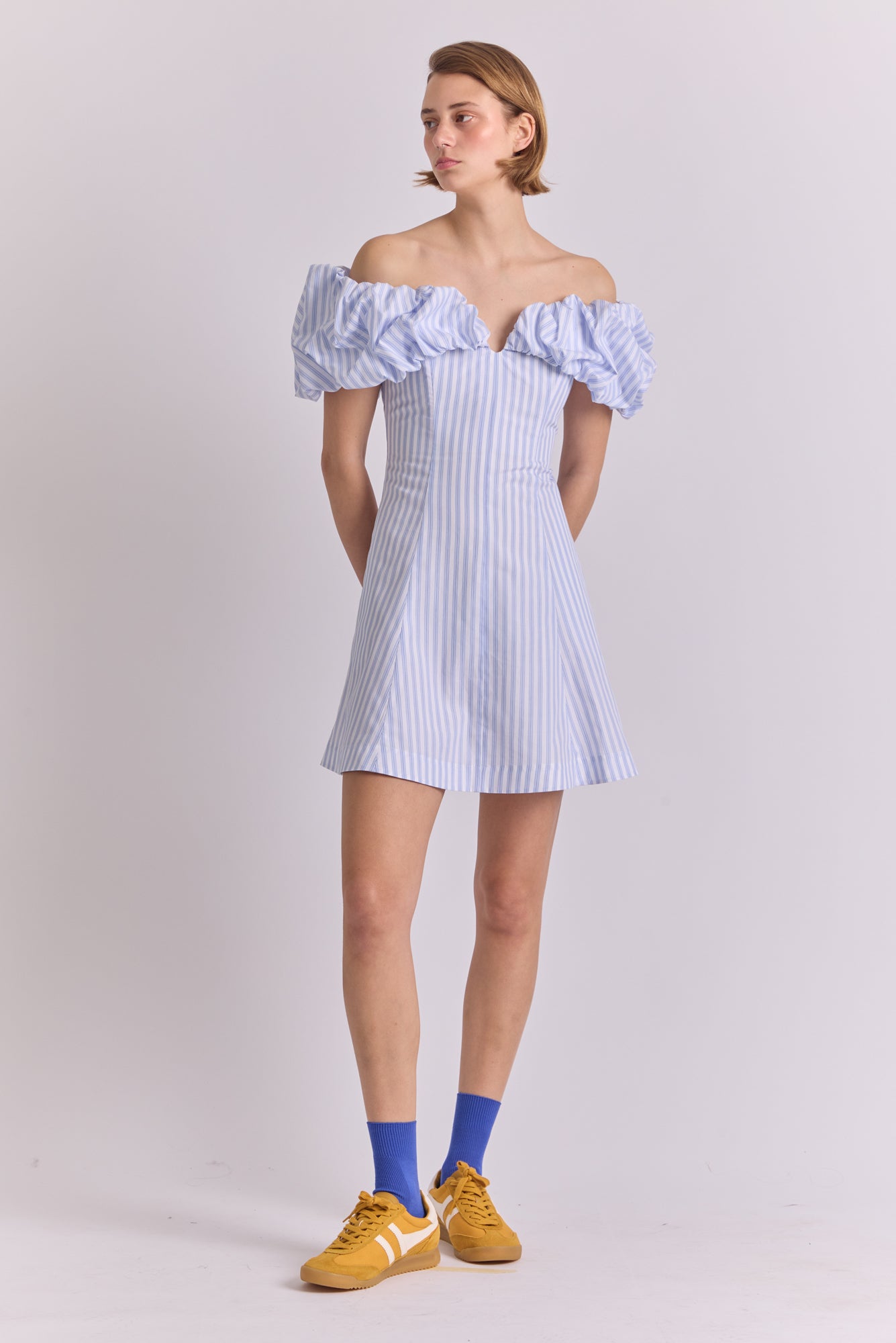 Cumaral Dress in Mil Rayas Blanco Print